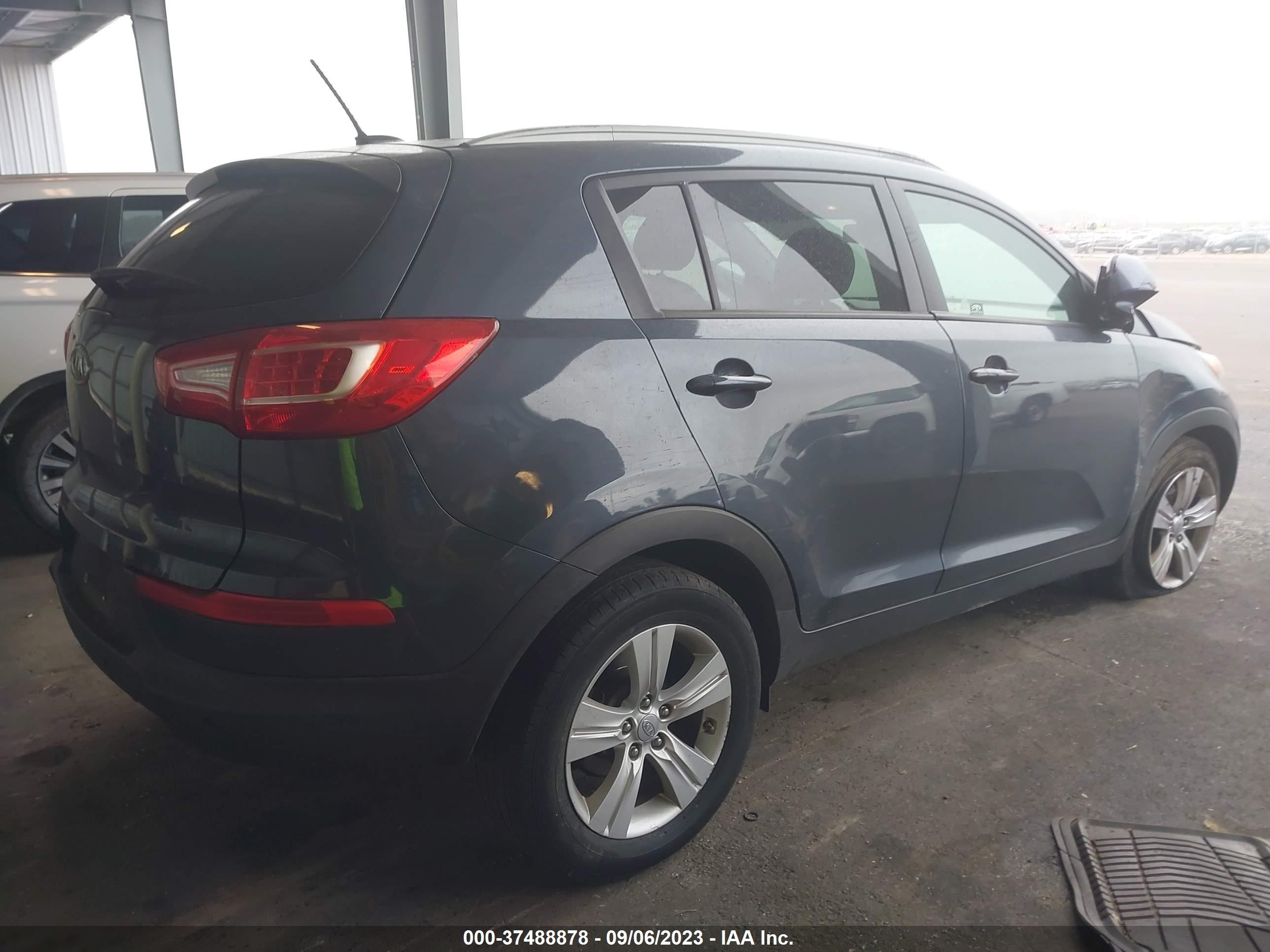 Photo 3 VIN: KNDPBCA23B7081922 - KIA SPORTAGE 