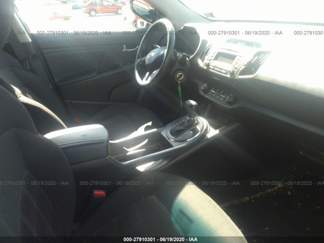 Photo 4 VIN: KNDPBCA27B7049748 - KIA SPORTAGE 