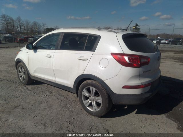 Photo 2 VIN: KNDPBCA2XB7031776 - KIA SPORTAGE 