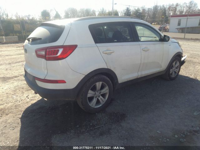 Photo 3 VIN: KNDPBCA2XB7031776 - KIA SPORTAGE 