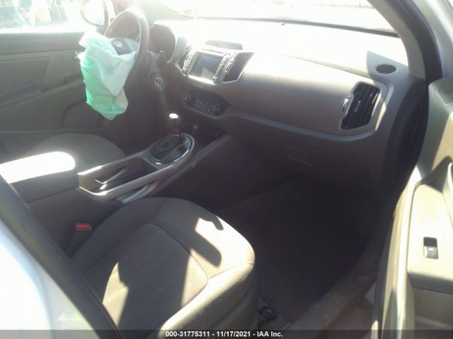 Photo 4 VIN: KNDPBCA2XB7031776 - KIA SPORTAGE 