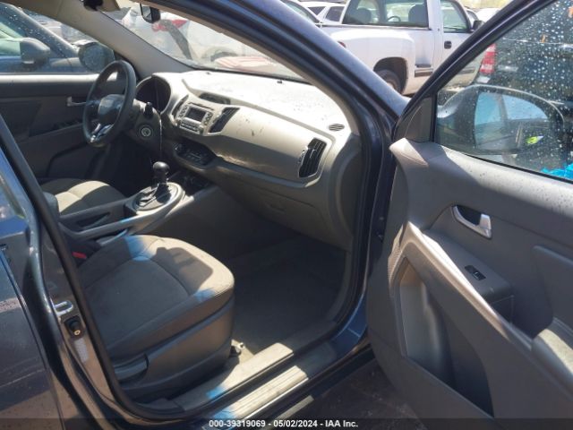 Photo 4 VIN: KNDPBCA2XB7061716 - KIA SPORTAGE 