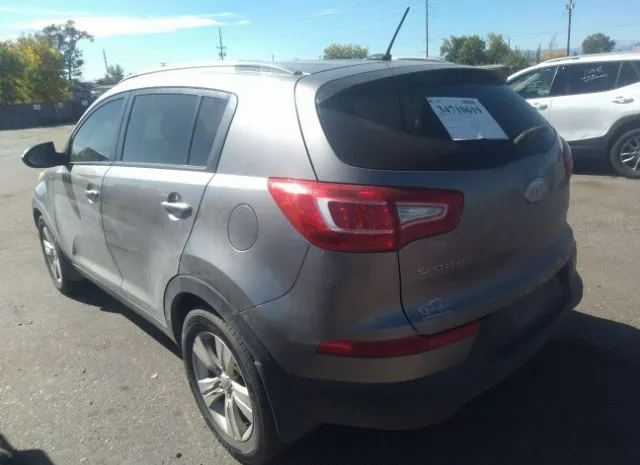 Photo 2 VIN: KNDPBCA2XB7077074 - KIA SPORTAGE 