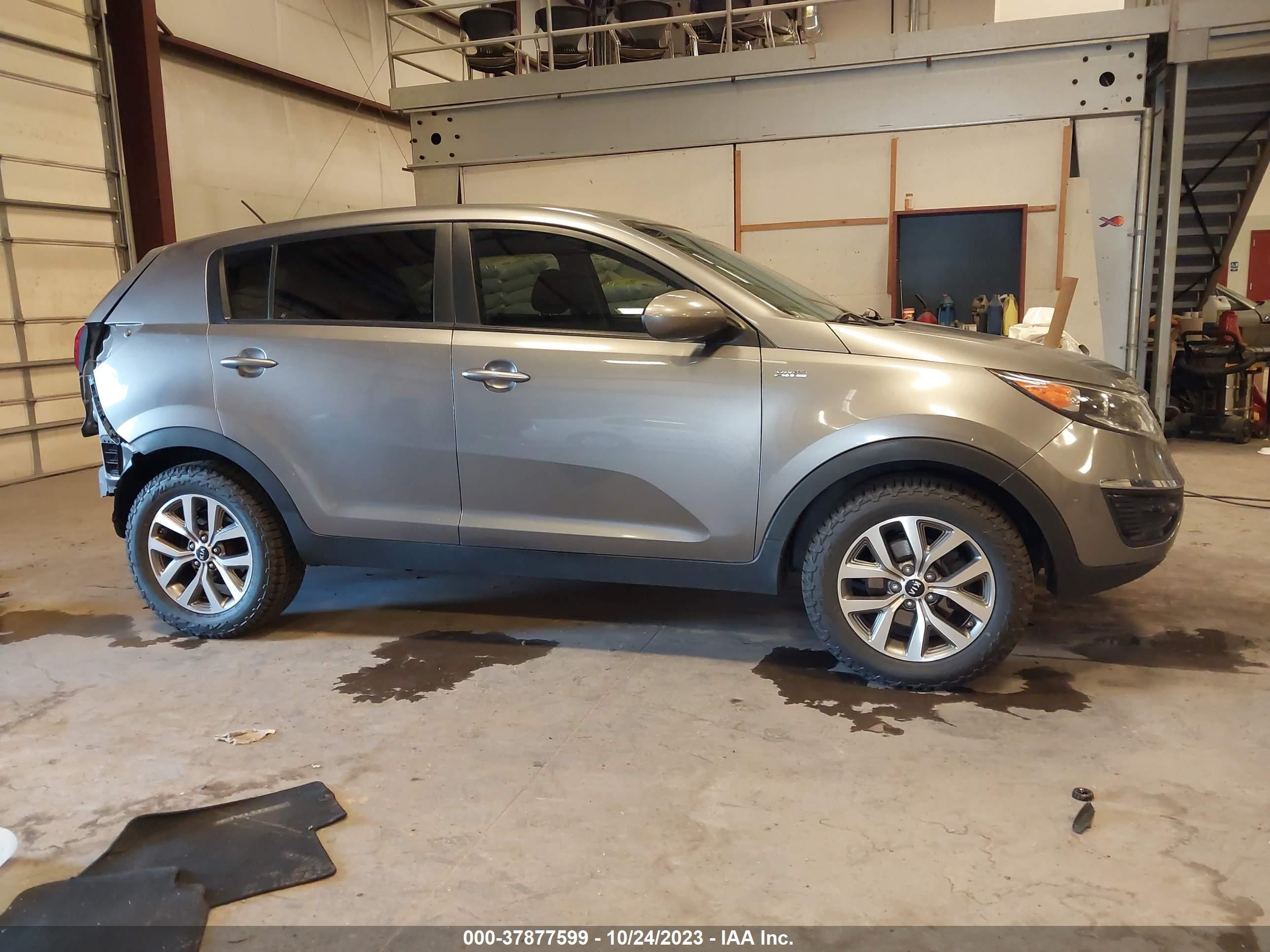 Photo 13 VIN: KNDPBCAC0G7871579 - KIA SPORTAGE 