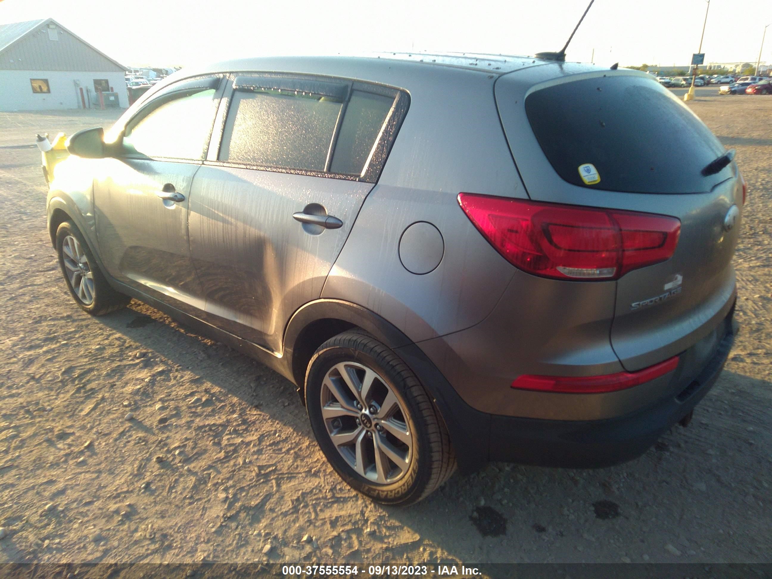 Photo 2 VIN: KNDPBCAC2E7667783 - KIA SPORTAGE 