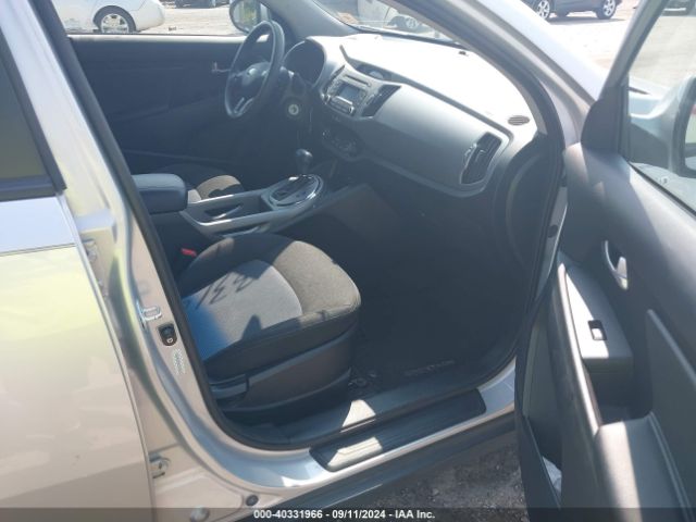 Photo 4 VIN: KNDPBCAC3F7738555 - KIA SPORTAGE 