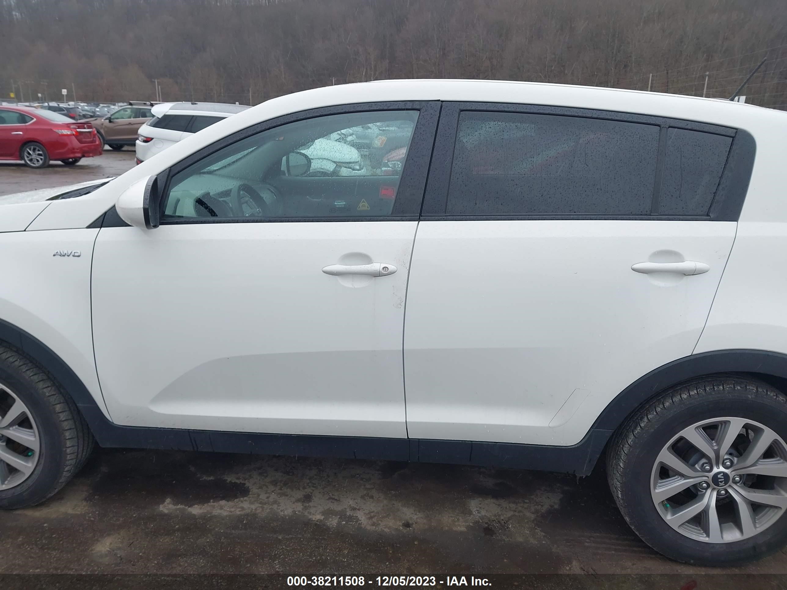 Photo 13 VIN: KNDPBCAC5F7745264 - KIA SPORTAGE 