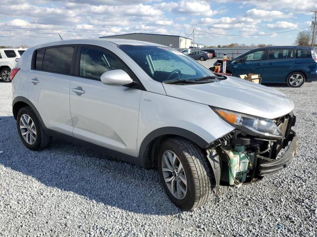 Photo 3 VIN: KNDPBCAC5G7872663 - KIA SPORTAGE 