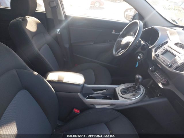 Photo 4 VIN: KNDPBCAC7F7747825 - KIA SPORTAGE 