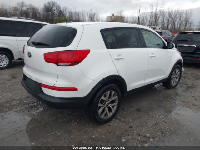 Photo 3 VIN: KNDPBCAC7G7820807 - KIA SPORTAGE 