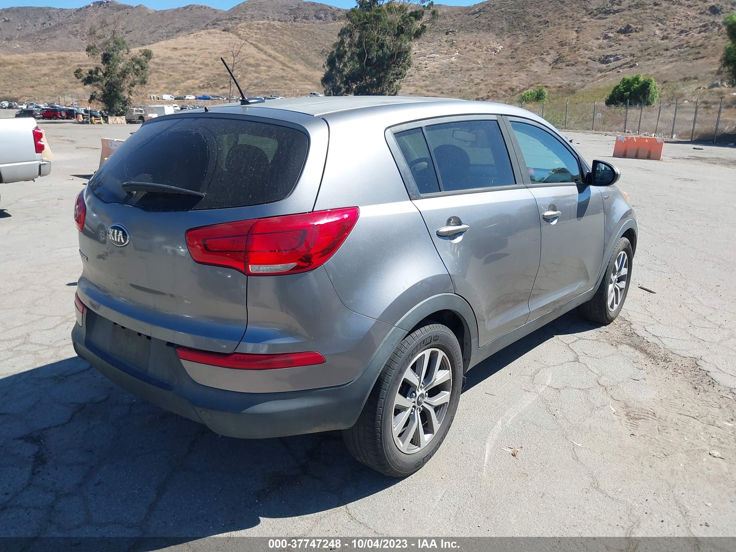 Photo 3 VIN: KNDPBCACXG7875512 - KIA SPORTAGE 