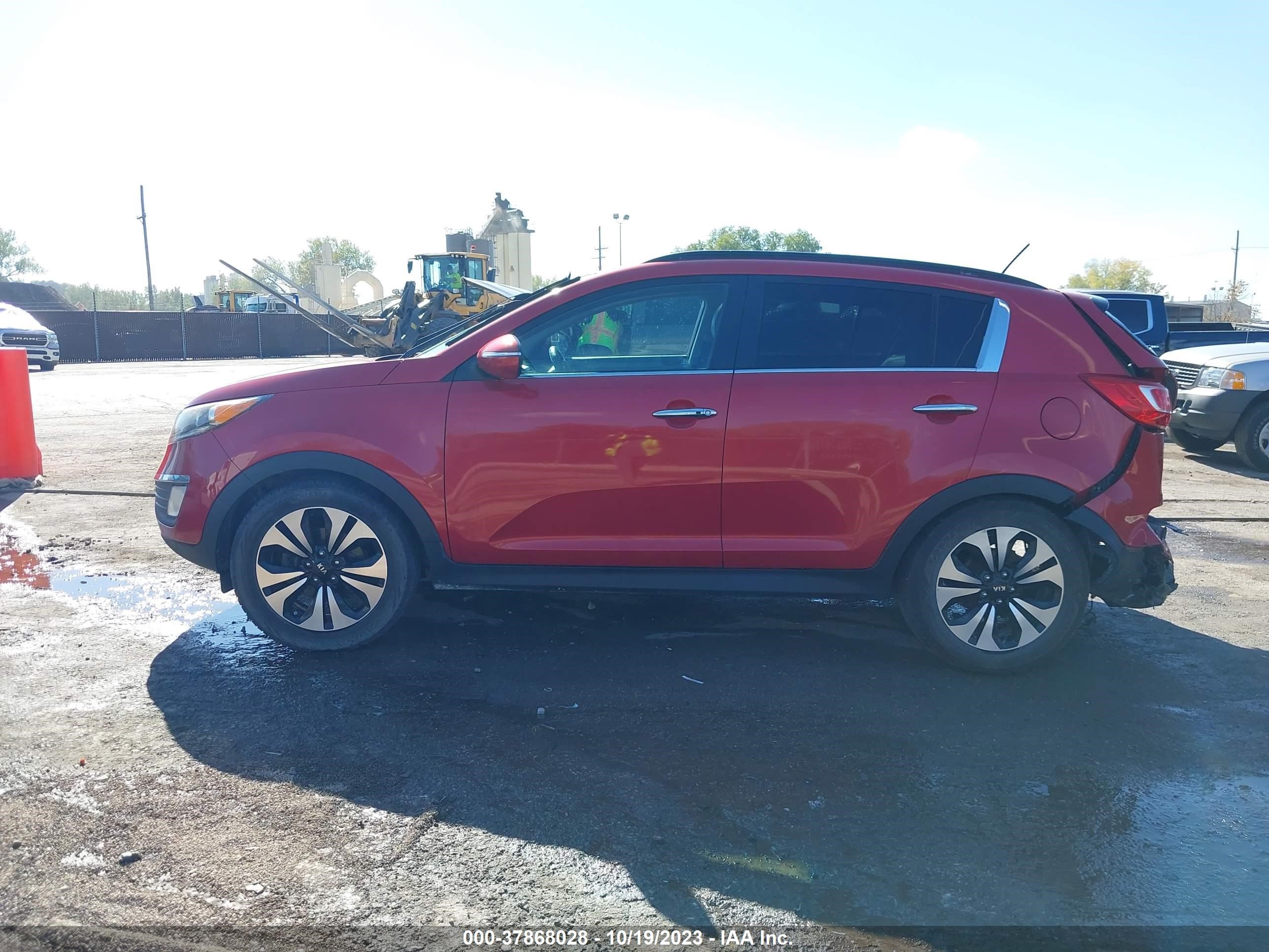 Photo 13 VIN: KNDPC3A61C7178358 - KIA SPORTAGE 