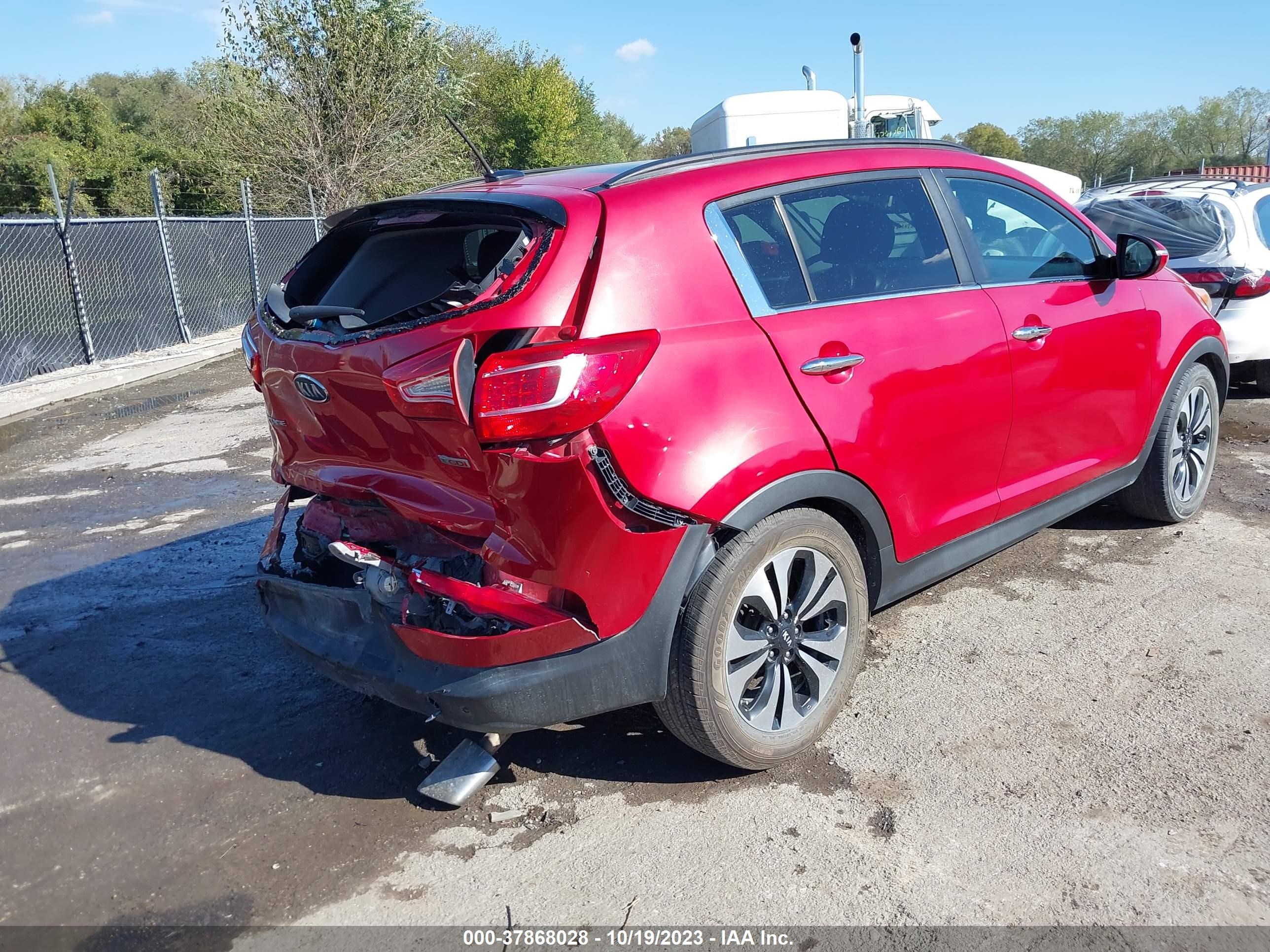 Photo 3 VIN: KNDPC3A61C7178358 - KIA SPORTAGE 