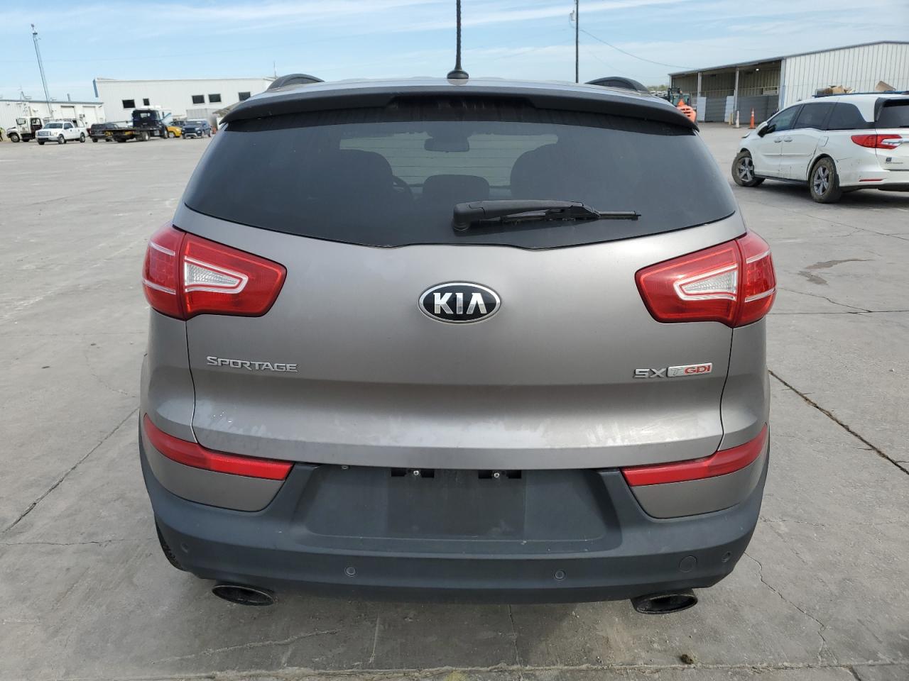 Photo 5 VIN: KNDPC3A65D7371596 - KIA SPORTAGE 