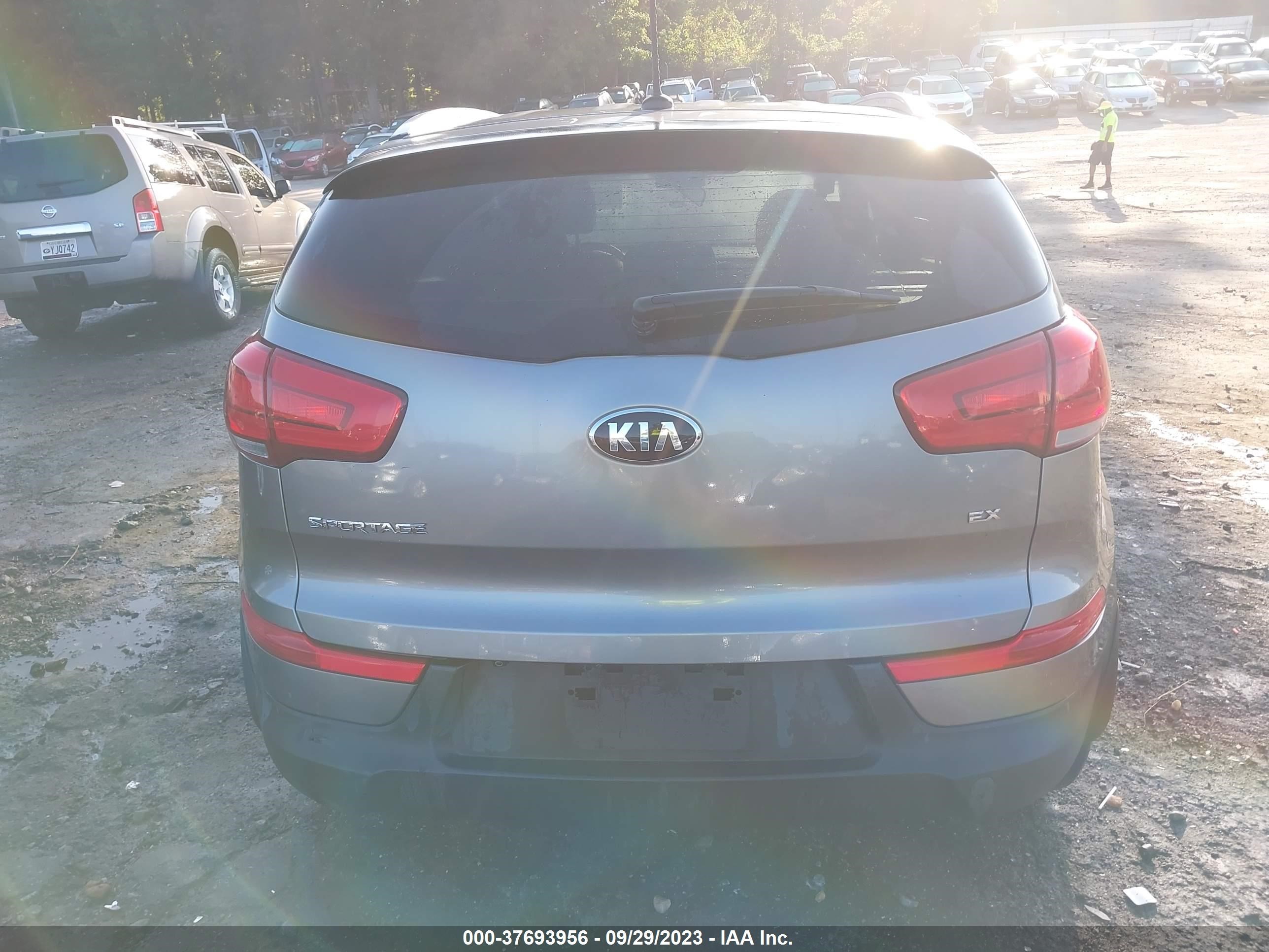 Photo 15 VIN: KNDPC3AC4G7875017 - KIA SPORTAGE 