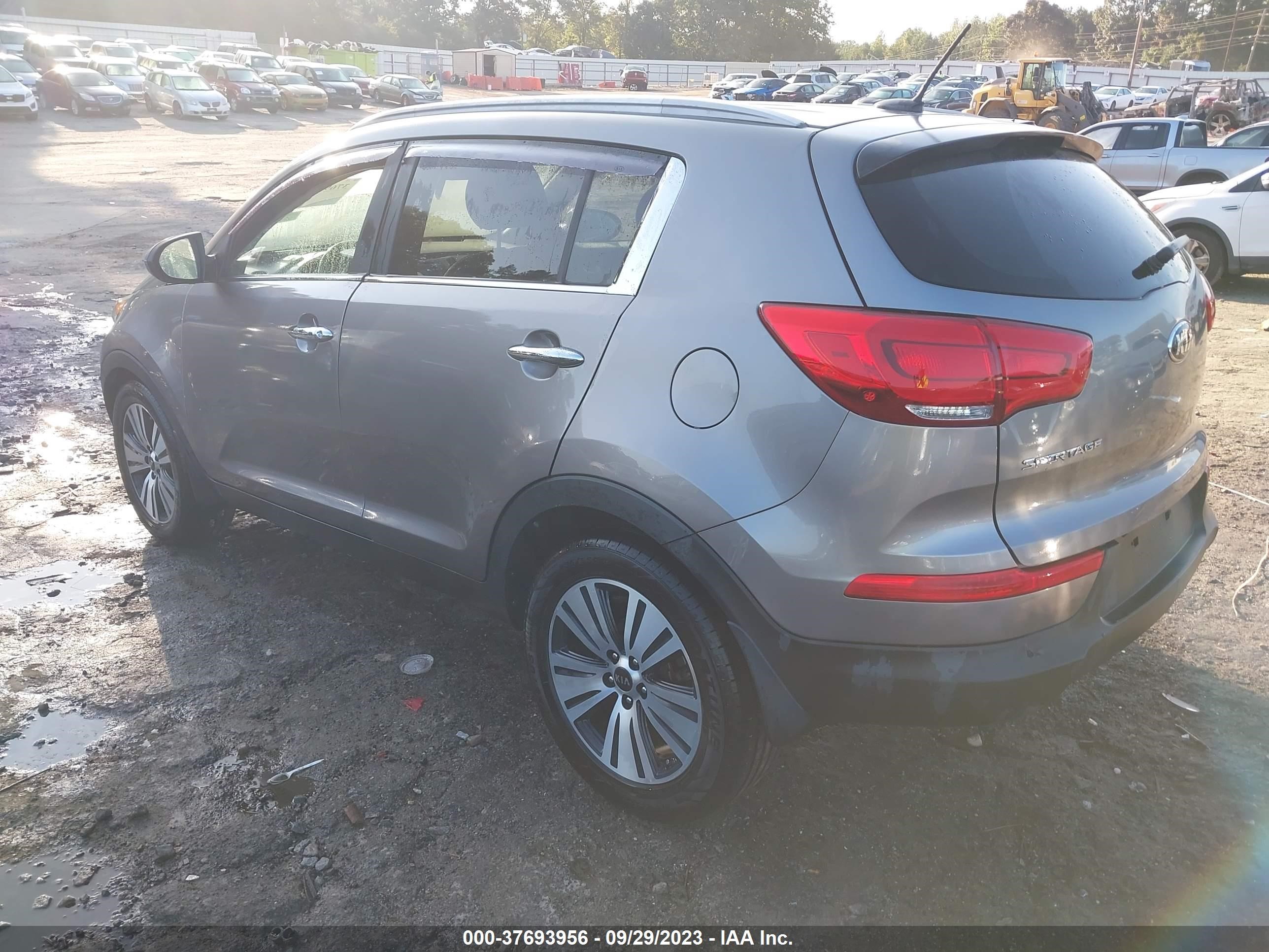 Photo 2 VIN: KNDPC3AC4G7875017 - KIA SPORTAGE 