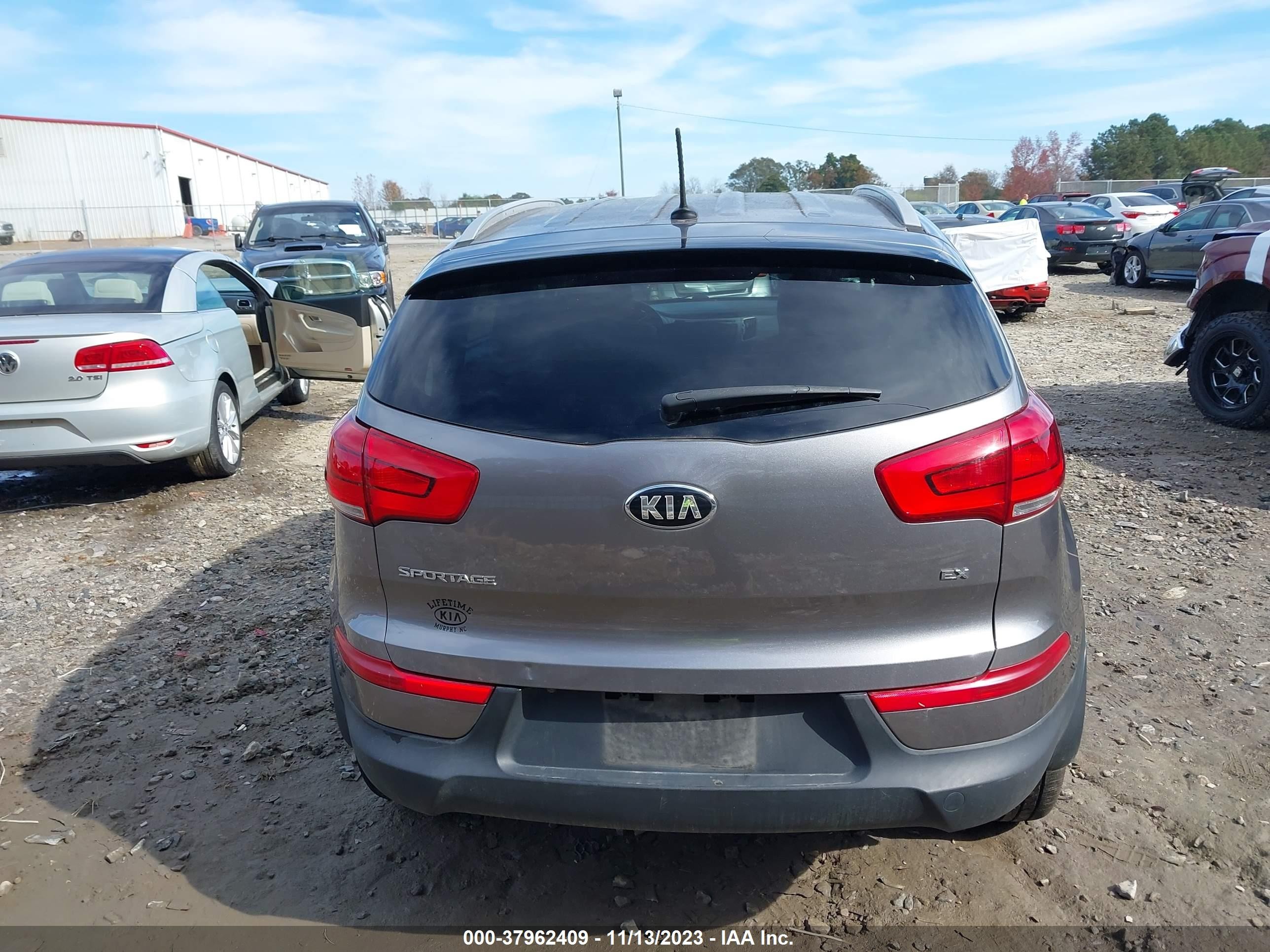 Photo 15 VIN: KNDPC3AC8G7874338 - KIA SPORTAGE 