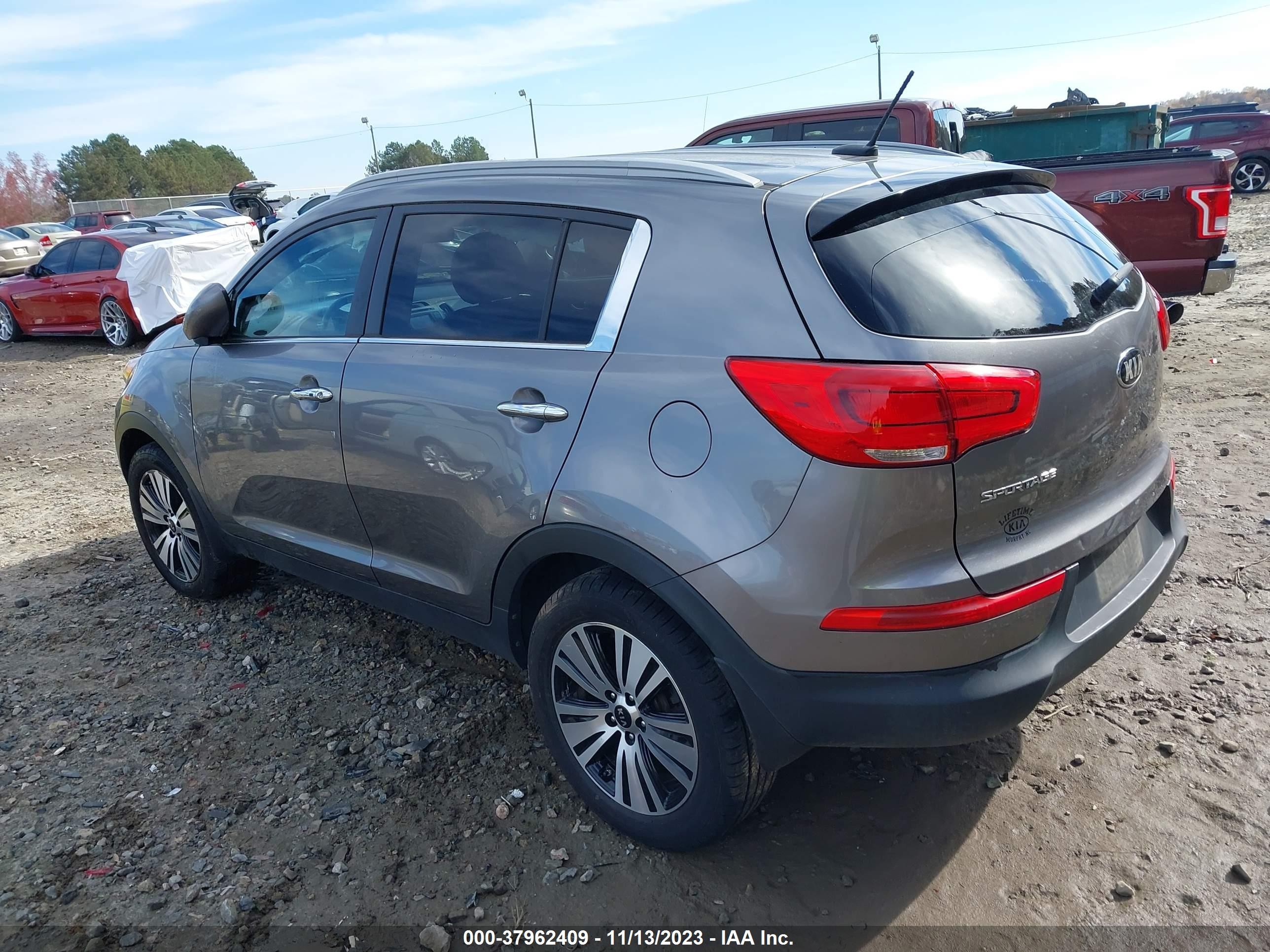 Photo 2 VIN: KNDPC3AC8G7874338 - KIA SPORTAGE 