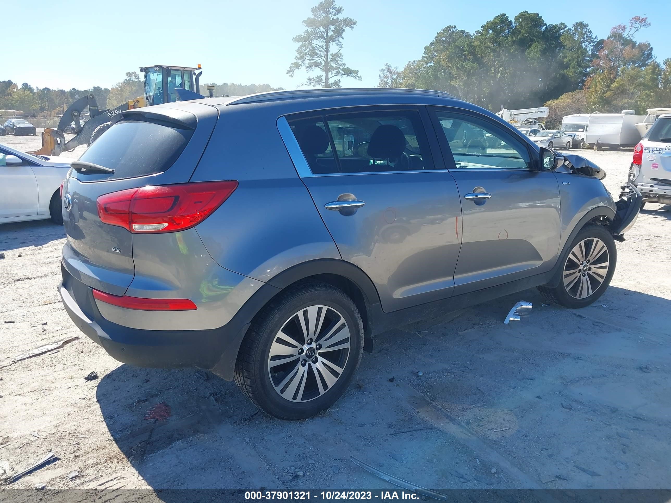 Photo 3 VIN: KNDPCCAC2G7878109 - KIA SPORTAGE 