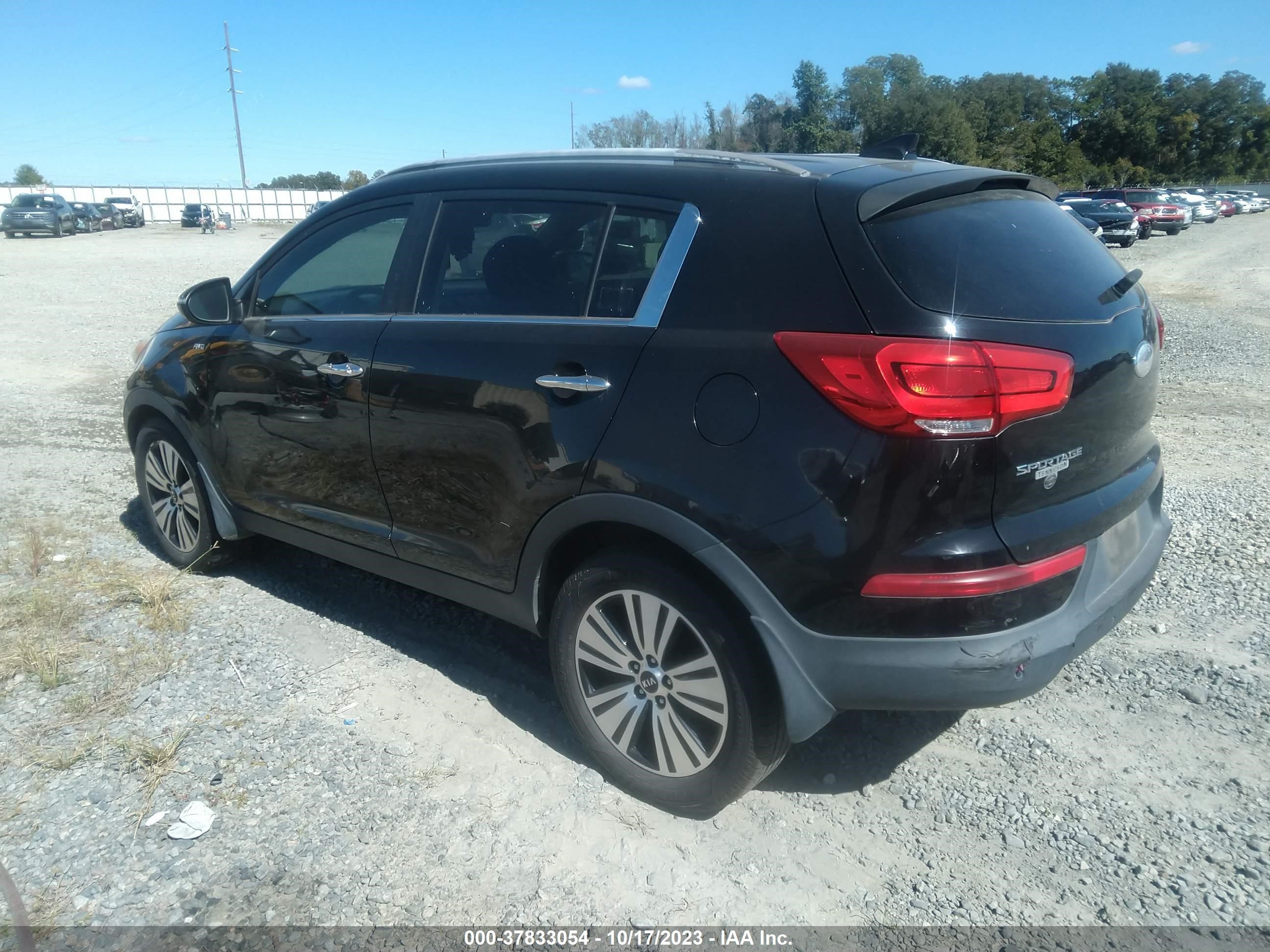 Photo 2 VIN: KNDPCCACXE7557965 - KIA SPORTAGE 