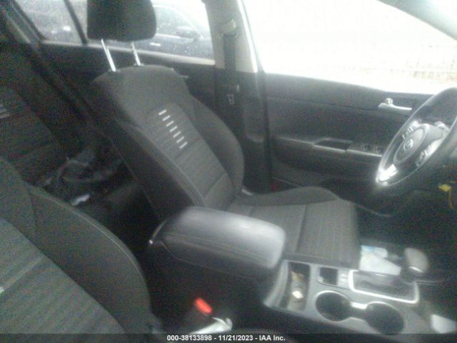 Photo 4 VIN: KNDPM3AC1J7393593 - KIA SPORTAGE 