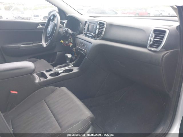 Photo 4 VIN: KNDPM3AC1K7586117 - KIA SPORTAGE 