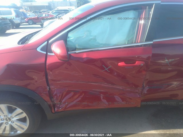 Photo 5 VIN: KNDPM3AC2J7463876 - KIA SPORTAGE 