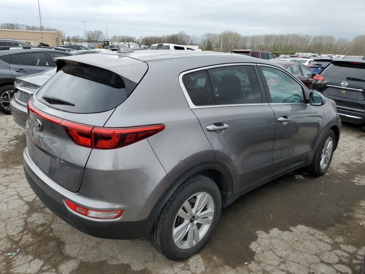 Photo 2 VIN: KNDPM3AC2J7471461 - KIA SPORTAGE 