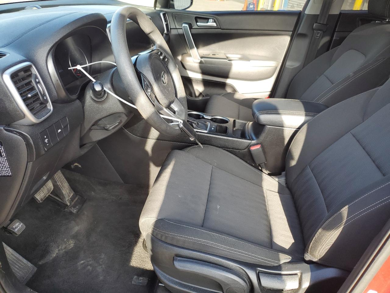 Photo 6 VIN: KNDPM3AC2M7920187 - KIA SPORTAGE 