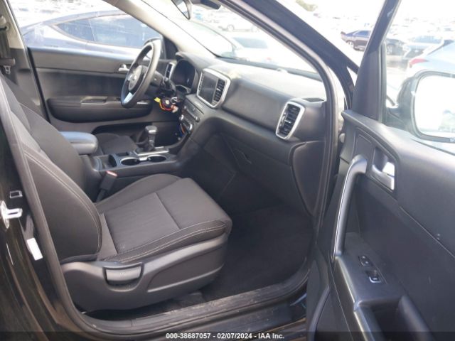 Photo 4 VIN: KNDPM3AC2M7922232 - KIA SPORTAGE 