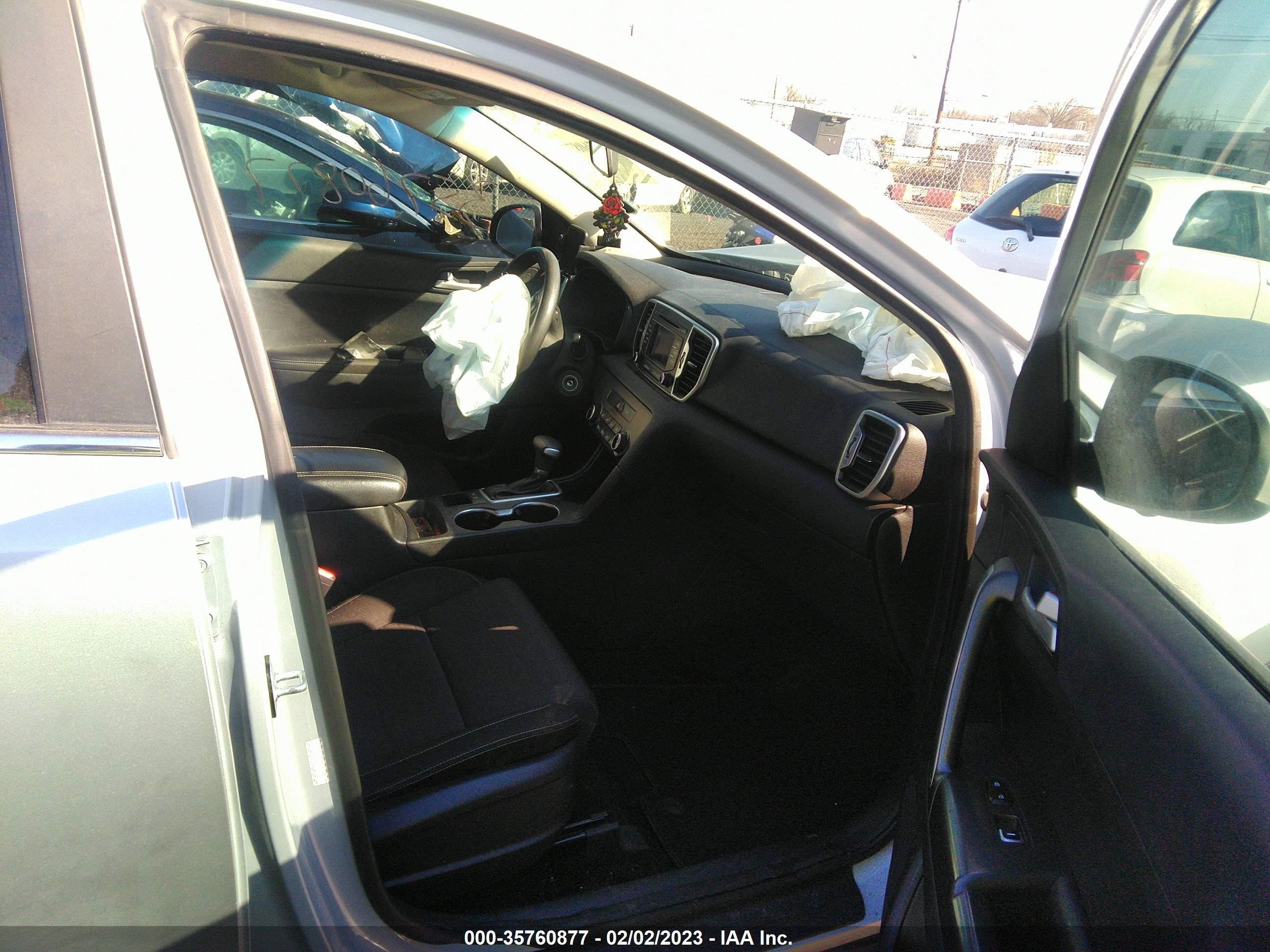 Photo 4 VIN: KNDPM3AC6J7429780 - KIA SPORTAGE 