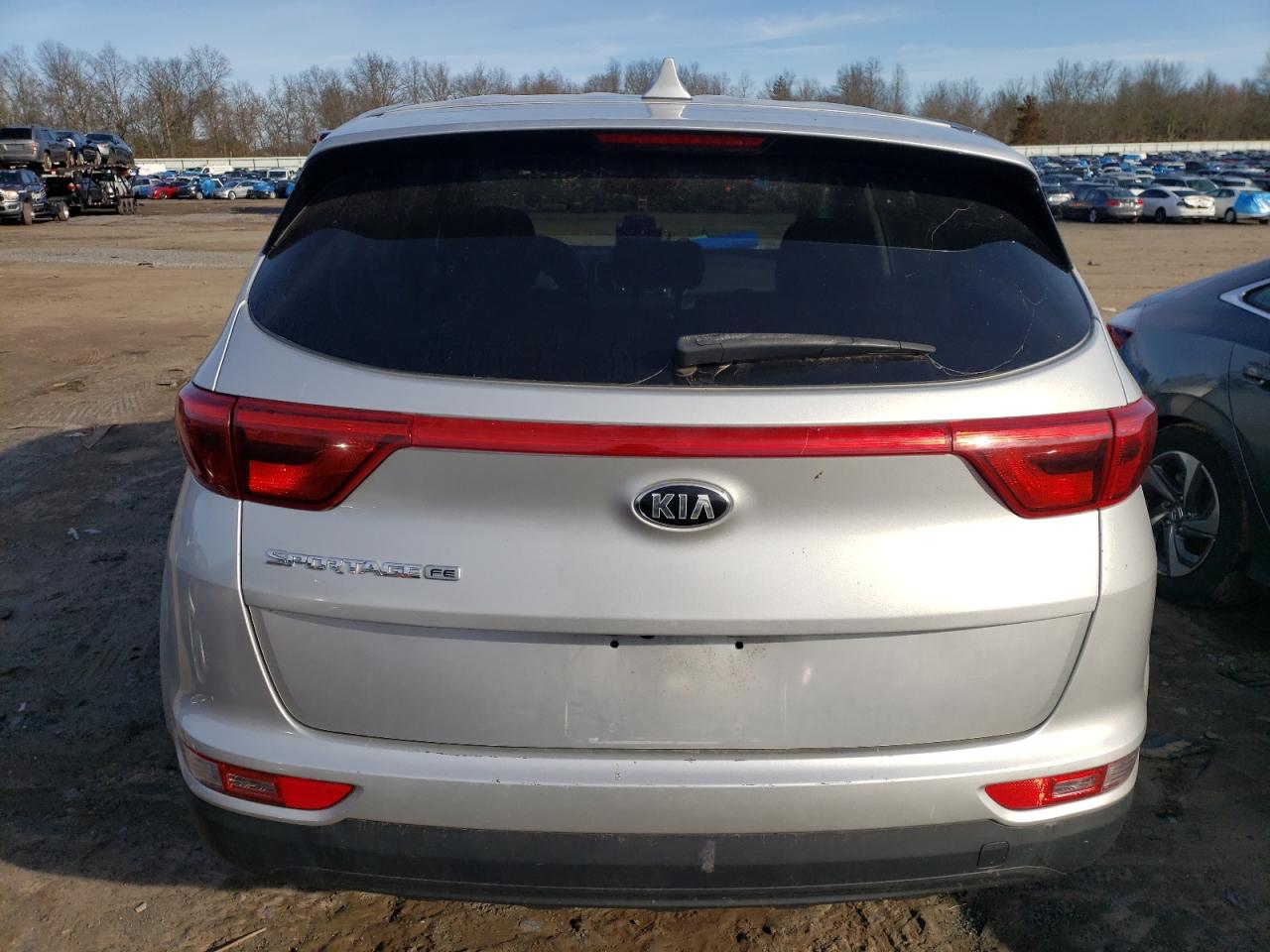 Photo 5 VIN: KNDPM3AC6J7466893 - KIA SPORTAGE 