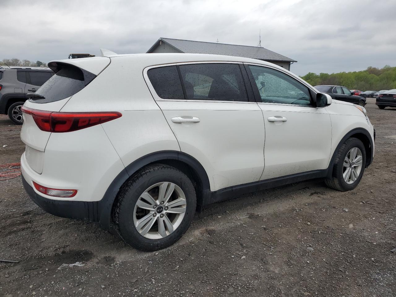 Photo 2 VIN: KNDPM3AC7H7041547 - KIA SPORTAGE 