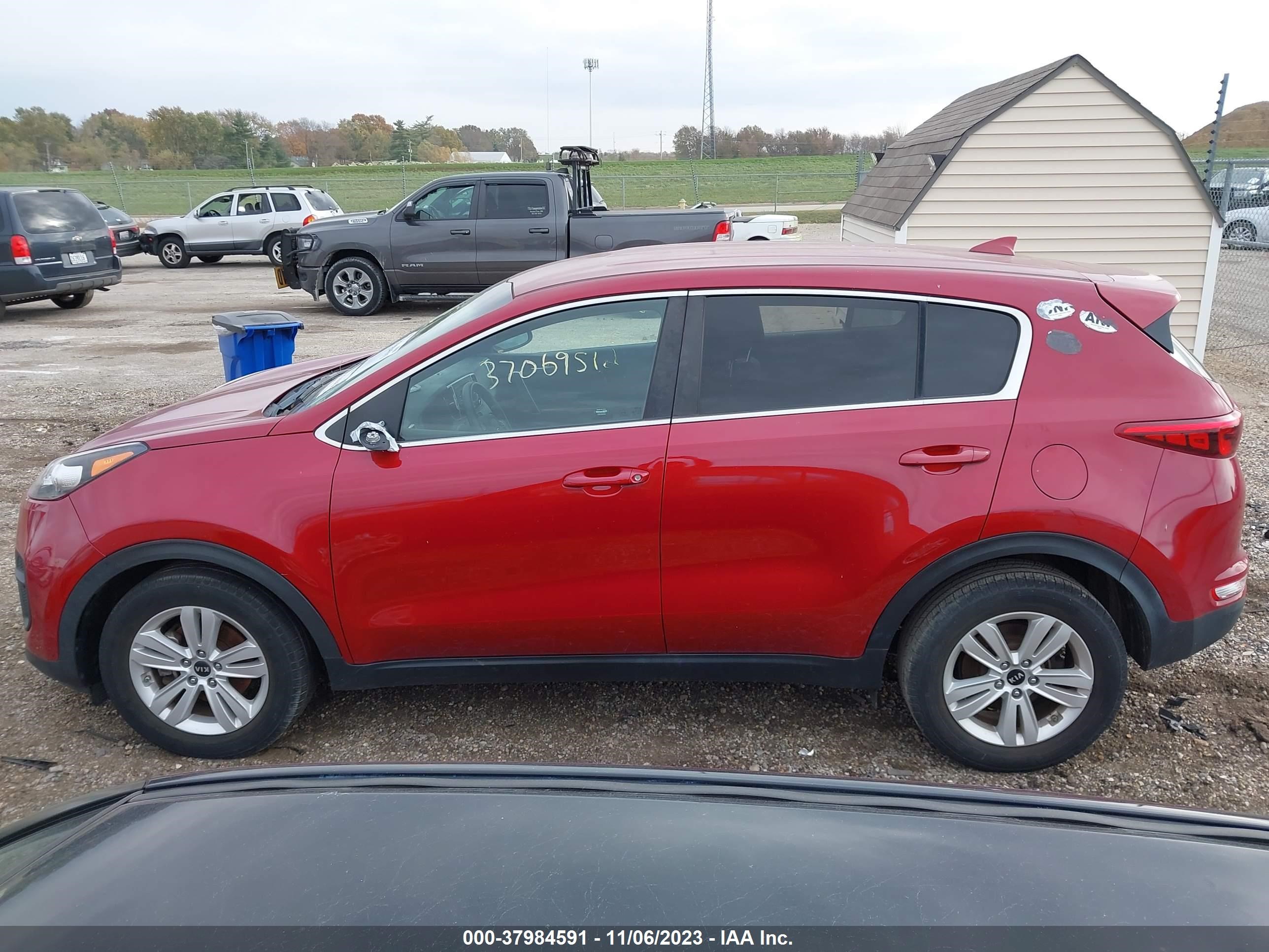 Photo 12 VIN: KNDPM3AC7J7382419 - KIA SPORTAGE 