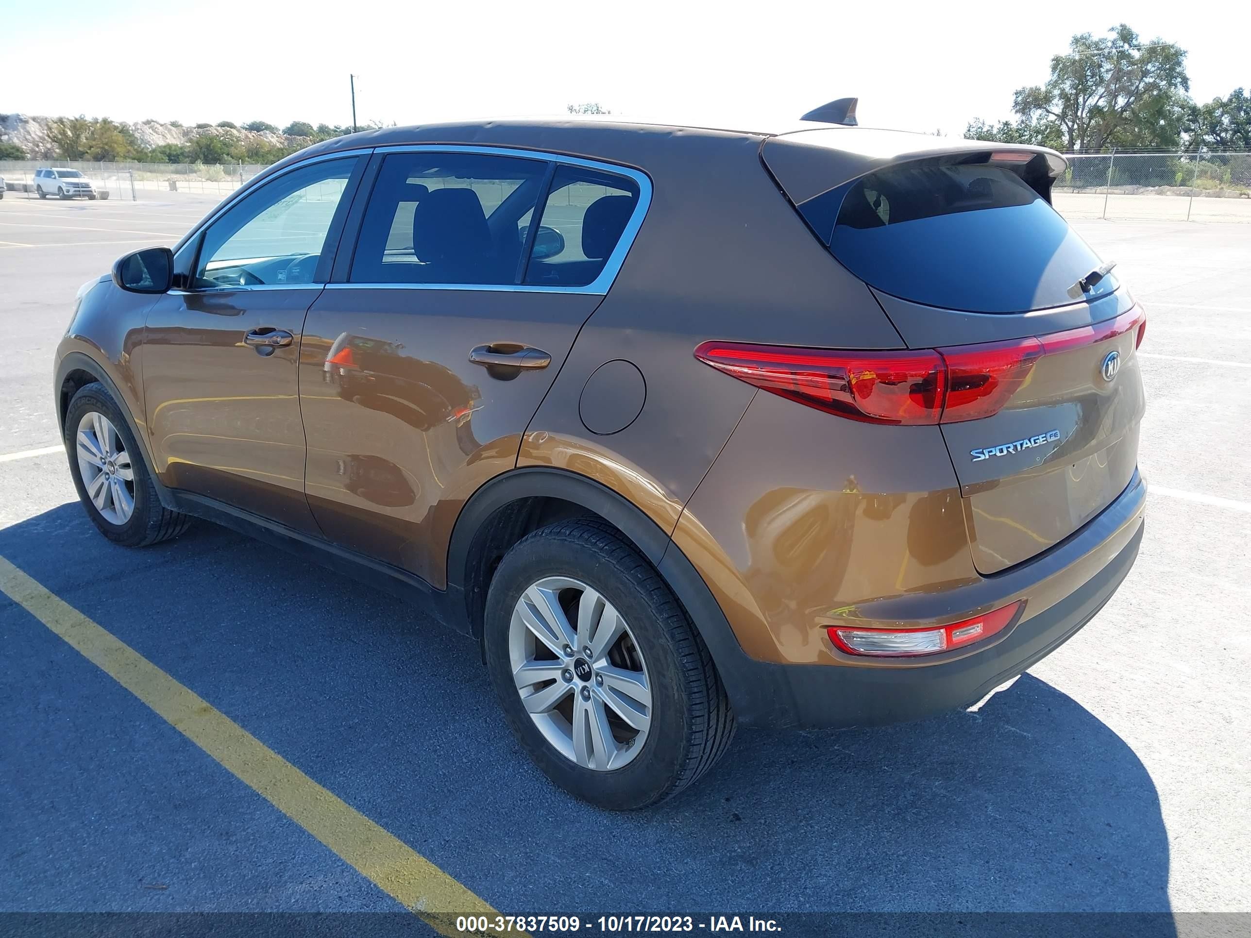 Photo 2 VIN: KNDPM3AC8H7076209 - KIA SPORTAGE 