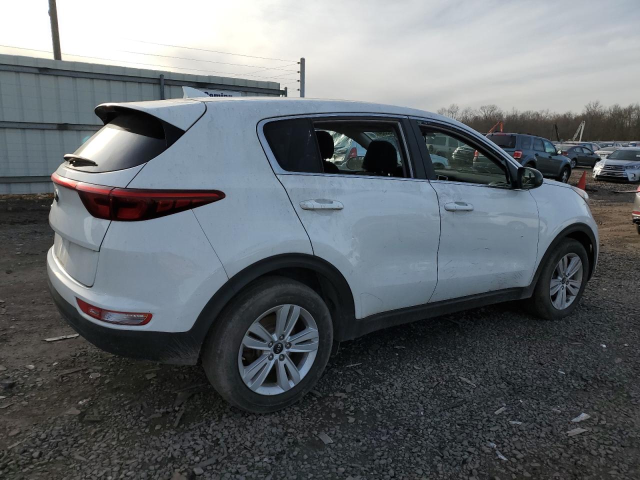 Photo 2 VIN: KNDPM3AC8J7484926 - KIA SPORTAGE 