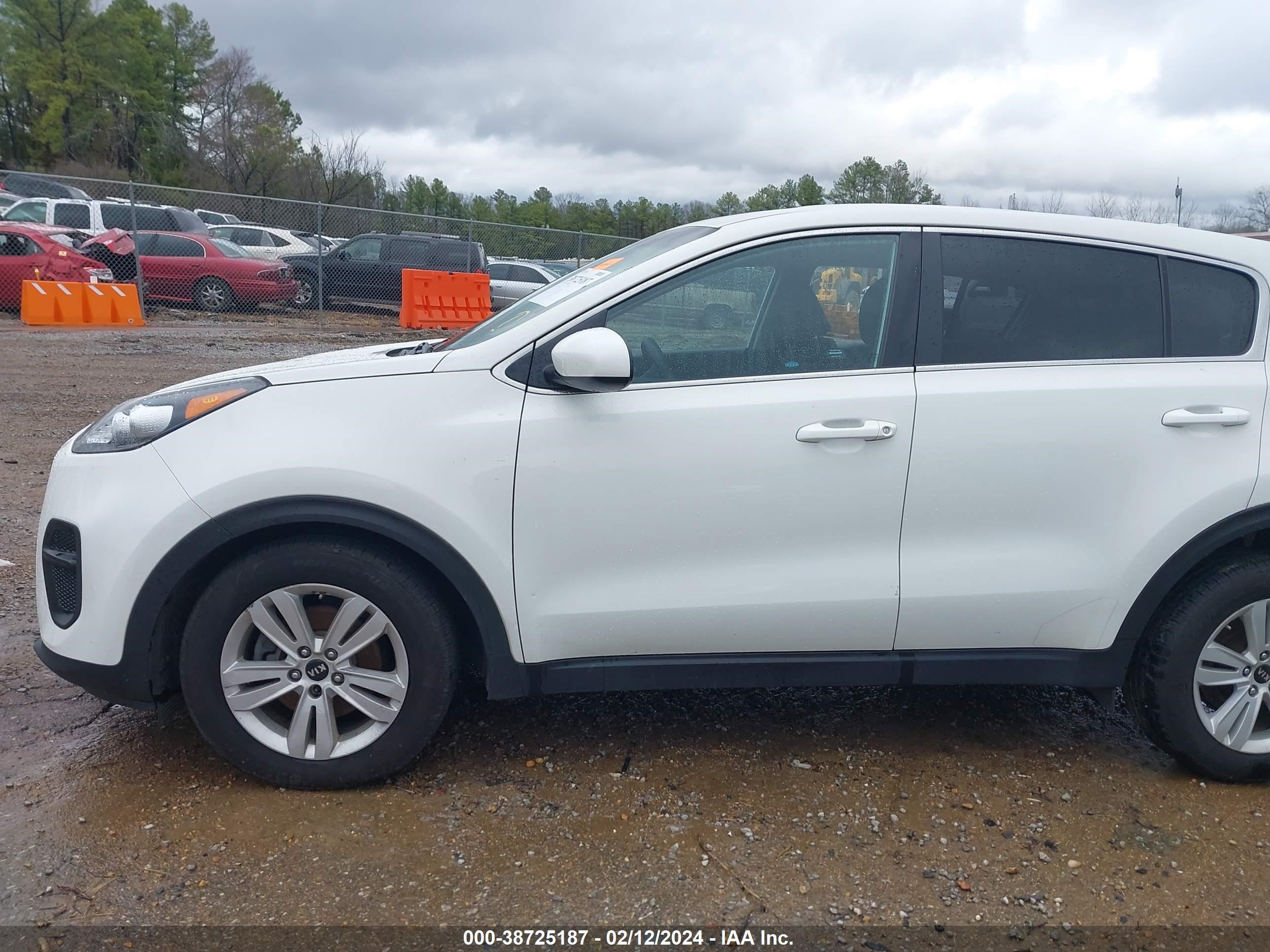 Photo 13 VIN: KNDPM3AC8J7487535 - KIA SPORTAGE 