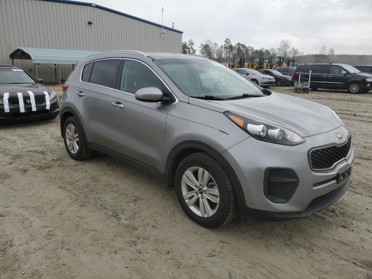 Photo 3 VIN: KNDPM3ACXK7590943 - KIA SPORTAGE 