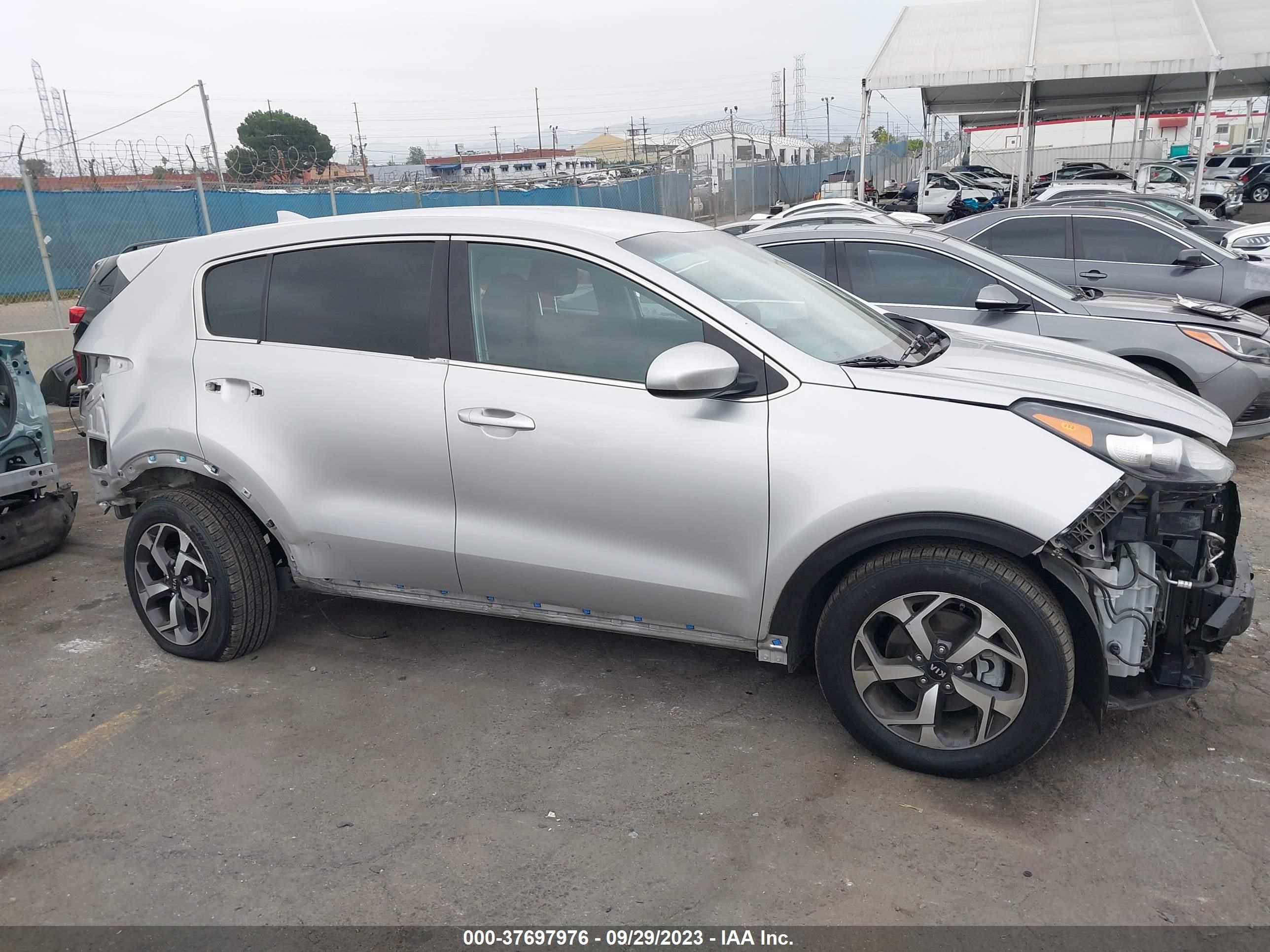 Photo 13 VIN: KNDPM3ACXM7915481 - KIA SPORTAGE 