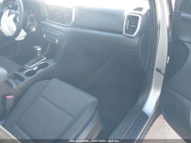 Photo 4 VIN: KNDPM3ACXN7997066 - KIA SPORTAGE 