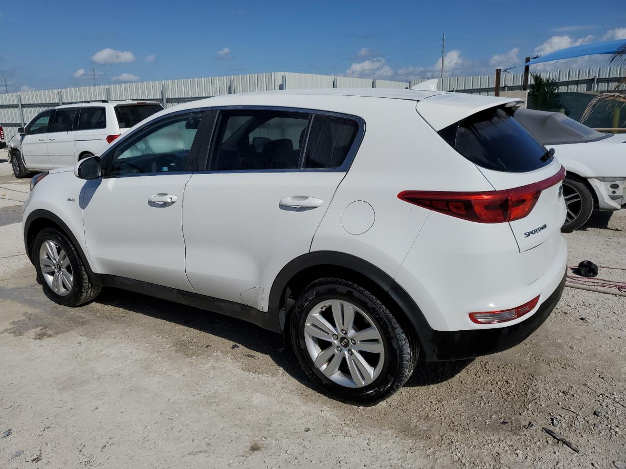 Photo 1 VIN: KNDPMCAC0H7041423 - KIA SPORTAGE 