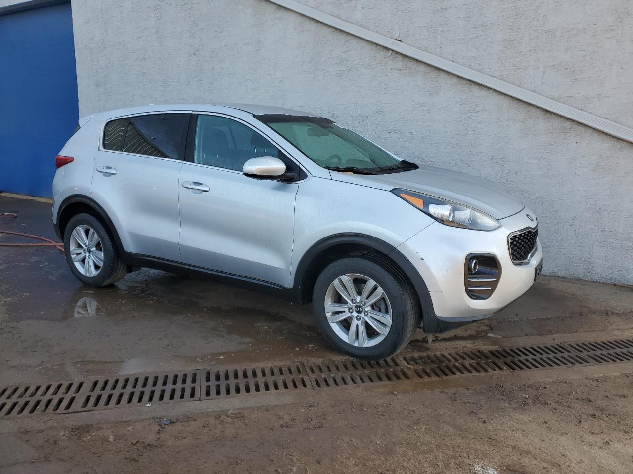 Photo 3 VIN: KNDPMCAC0K7603828 - KIA SPORTAGE 