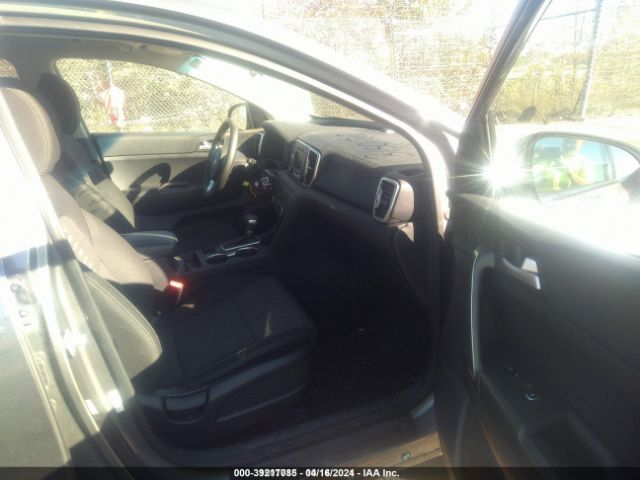 Photo 4 VIN: KNDPMCAC1J7403300 - KIA SPORTAGE 