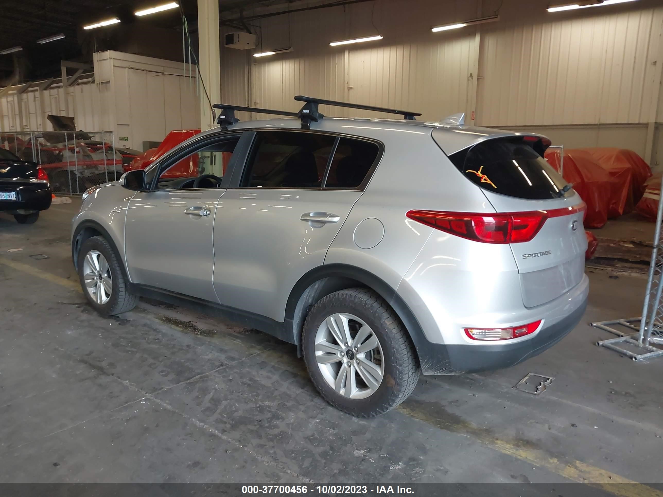 Photo 2 VIN: KNDPMCAC1J7453579 - KIA SPORTAGE 