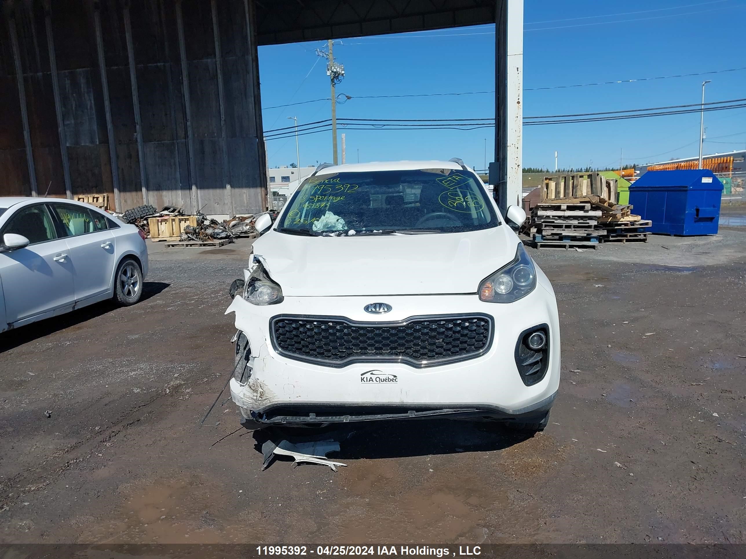 Photo 11 VIN: KNDPMCAC2J7451873 - KIA SPORTAGE 