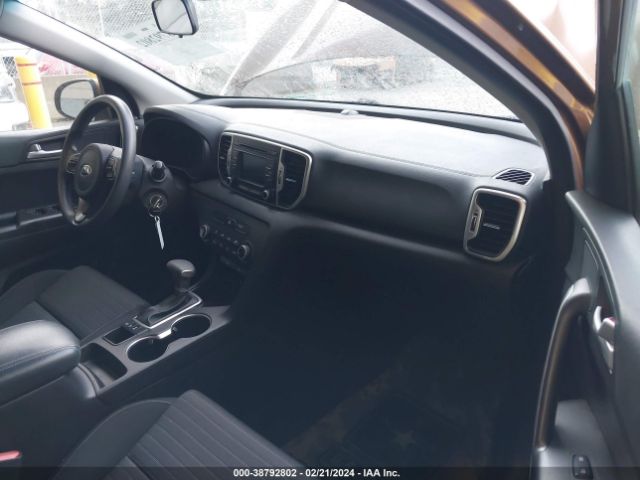 Photo 4 VIN: KNDPMCAC3H7048883 - KIA SPORTAGE 