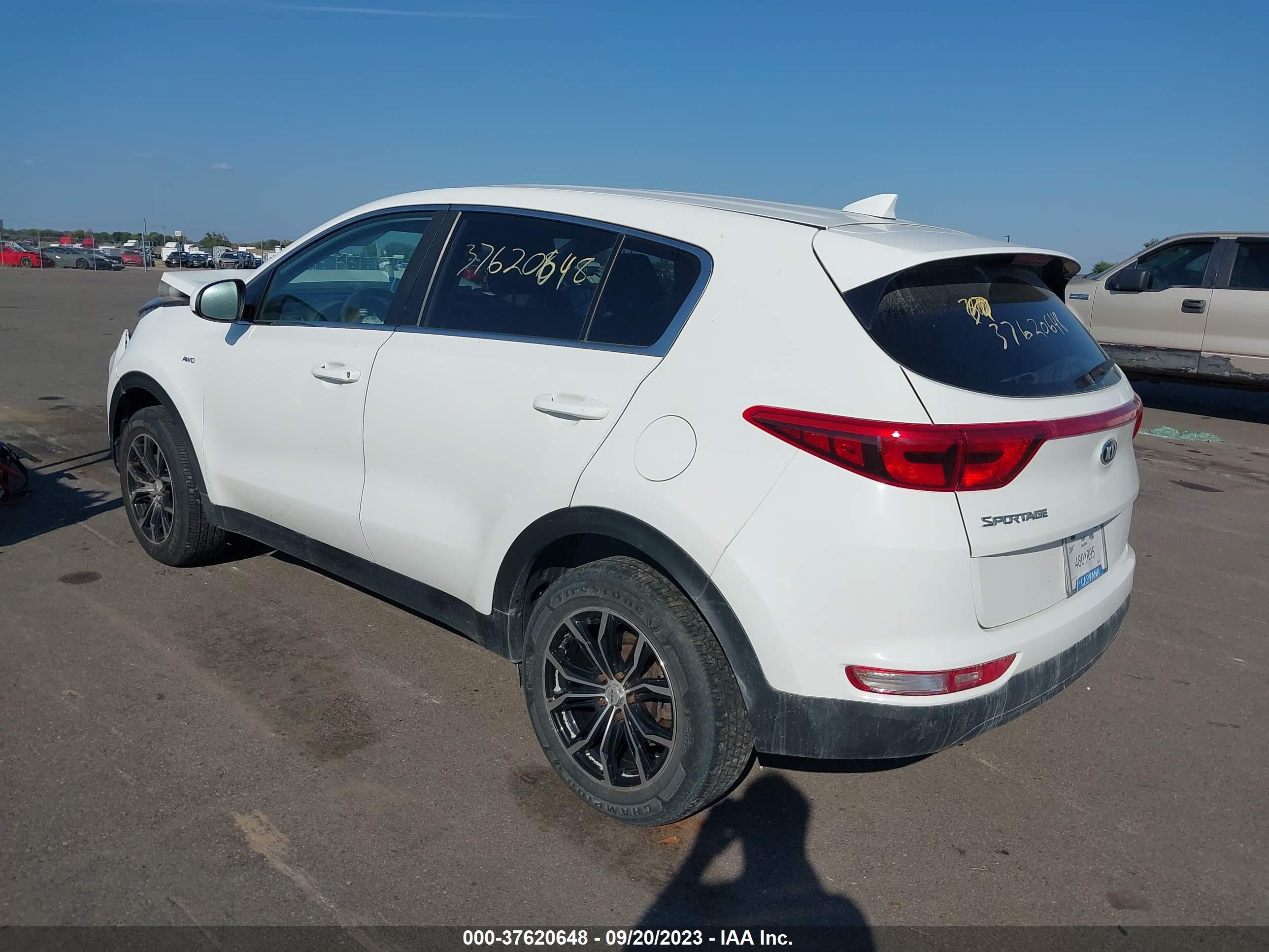 Photo 2 VIN: KNDPMCAC3H7095301 - KIA SPORTAGE 