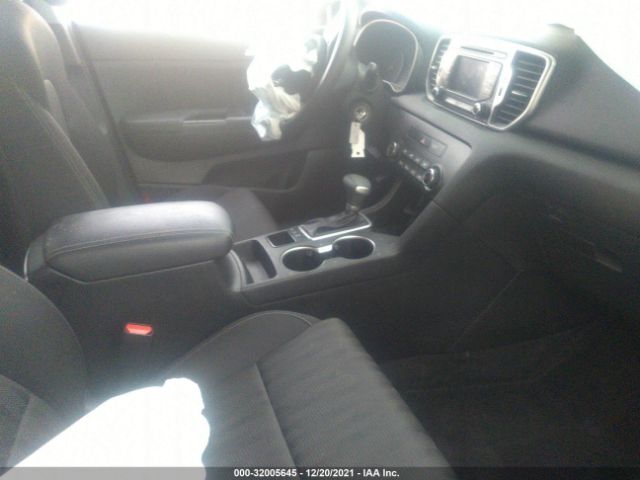 Photo 4 VIN: KNDPMCAC3H7262563 - KIA SPORTAGE 