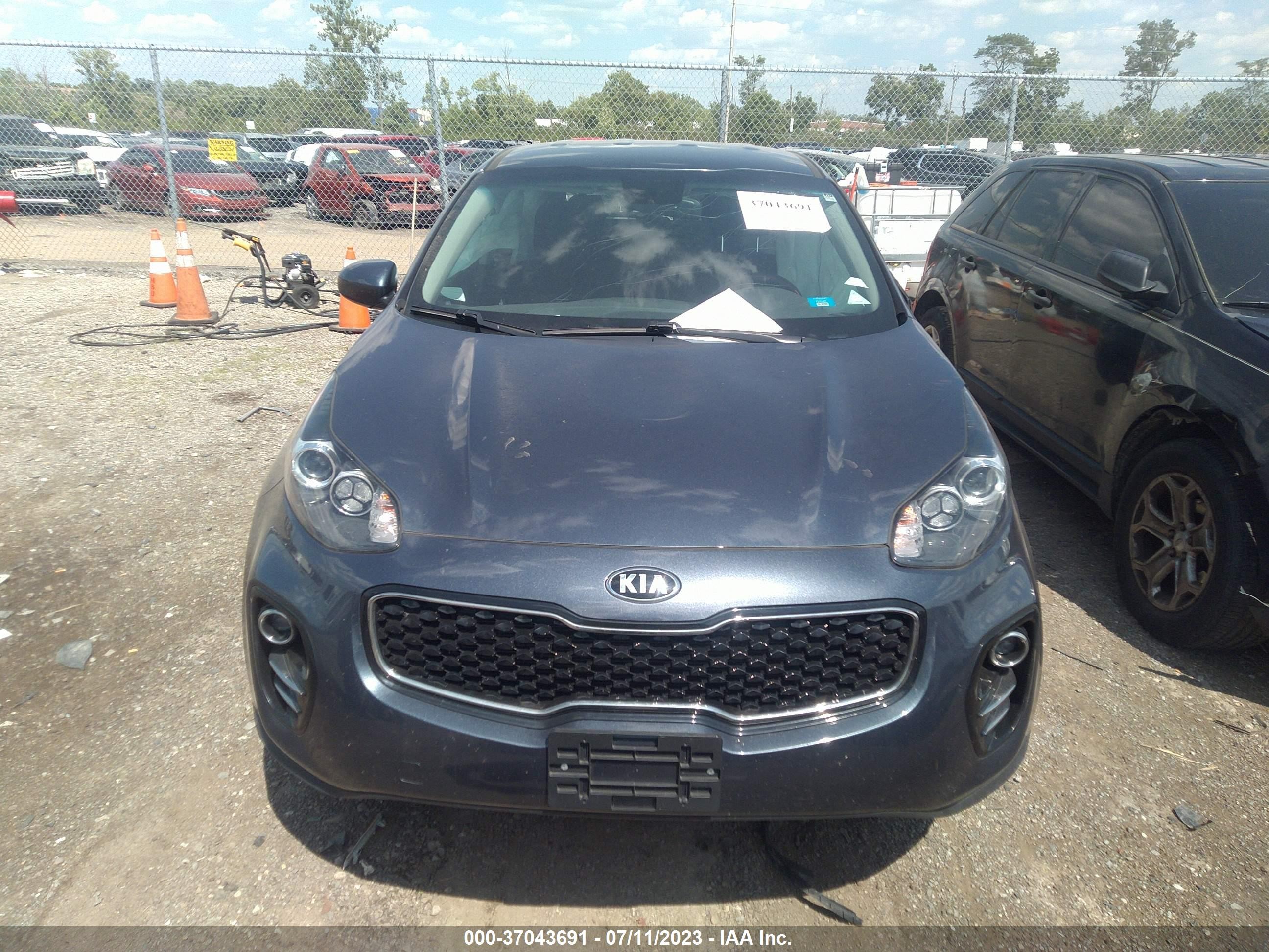 Photo 10 VIN: KNDPMCAC3J7340524 - KIA SPORTAGE 