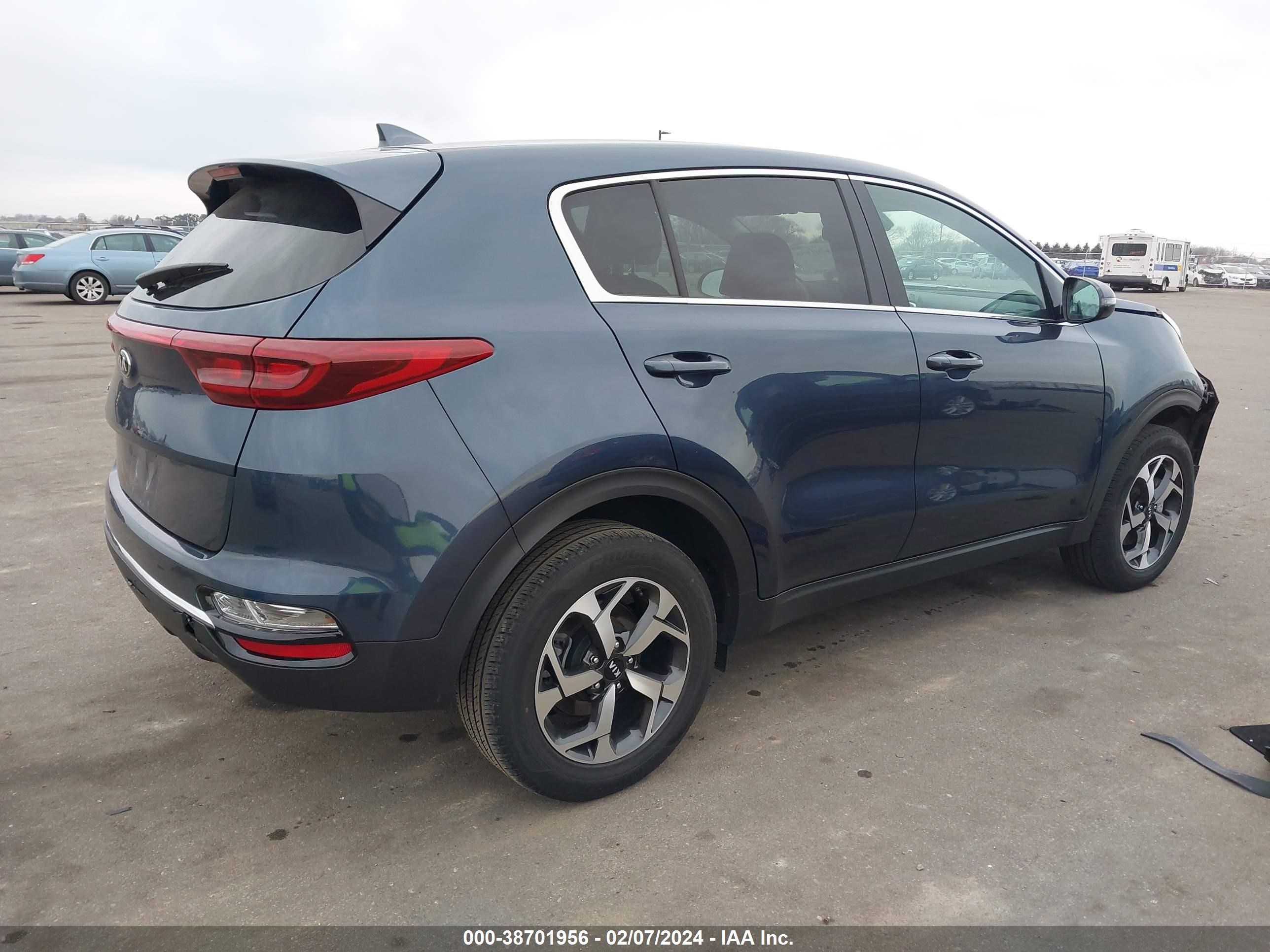 Photo 3 VIN: KNDPMCAC3M7910459 - KIA SPORTAGE 